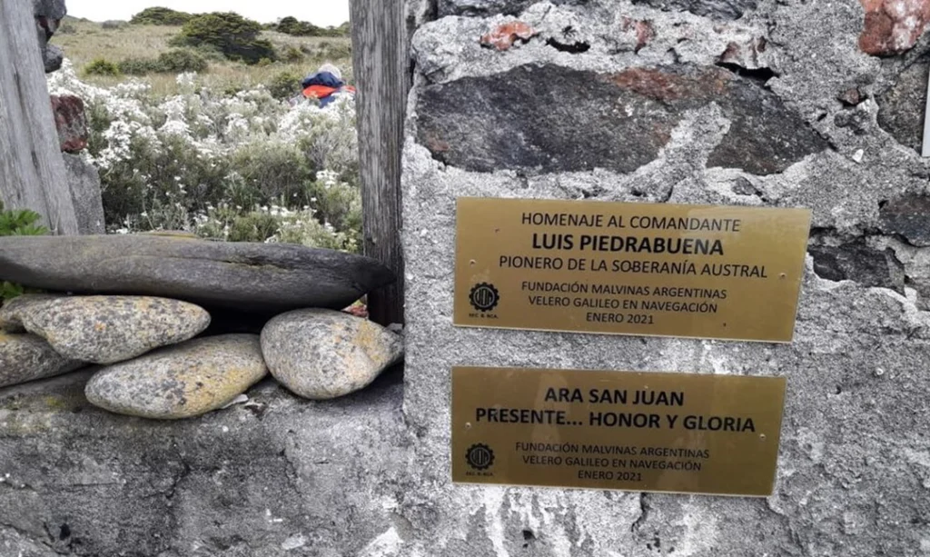 Travesía del Velero Galileo en Patagonia y en la Antártida por el Comandante Navas 2 galileo03