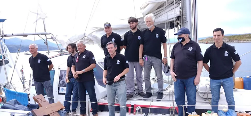 Journey of the Sailboat Galileo in Patagonia and Argentine Antarctica - 2nd part - 2 Sailboat Galileo